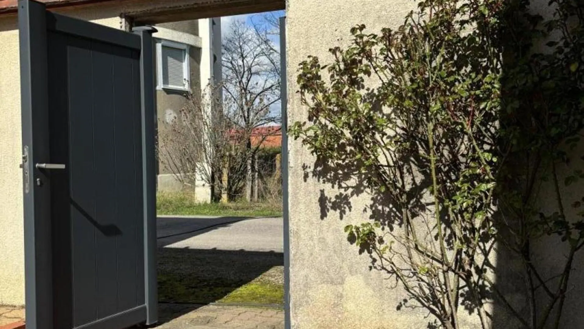 Holiday home Gite Confort Au Coeur De L'Allier : Randonnees, Canoe, Peche, Vignoble, Terrasse, Tout Inclus - Fr-1-489-512 Contigny